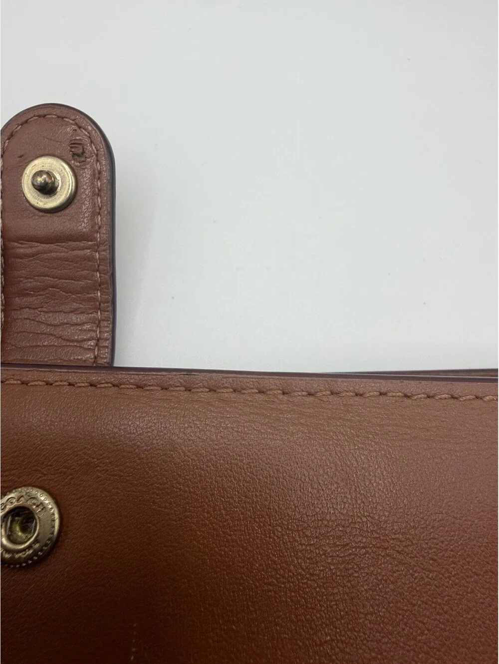 Coach Leather Wallet Brown Leather With Zipper And Gold Logo